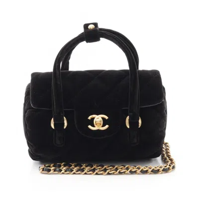 Pre-owned Chanel Fabric Shoulder Bag () In Black