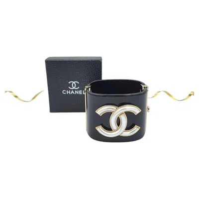 Pre-owned Chanel Fall 2024 Black Resin Cc Logo Cuff Bracelet With Gold & White