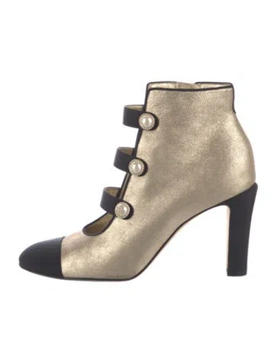 Pre-owned Chanel Faux Pearl Accents Leather Boots In Gold