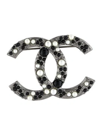 Pre-owned Chanel Faux Pearl & Resin Cc Pin Brooch In Multi