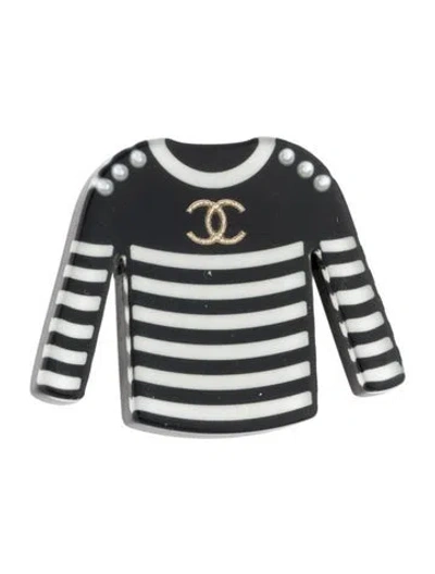 Pre-owned Chanel Faux Pearl & Resin Nautical Cc Shirt Brooch In Multi