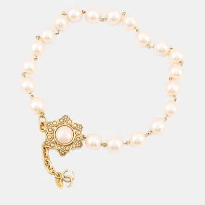 Pre-owned Chanel Faux Pearl Choker Pearl White/gold Faux Pearl Metal