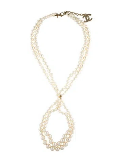 Pre-owned Chanel Faux Pearl 'paris-dallas' Beaded Lavalier Necklace, 23" In White