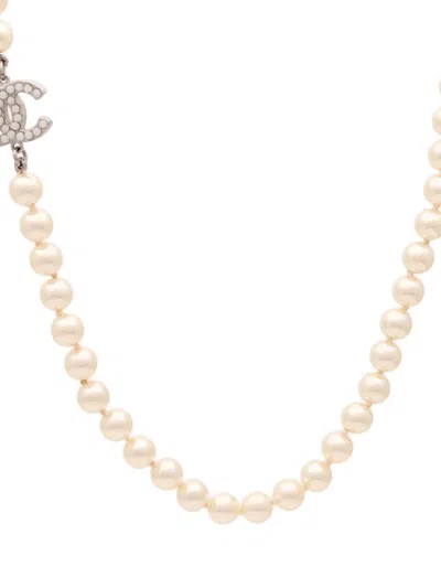 Pre-owned Chanel Faux-pearl Necklace In White