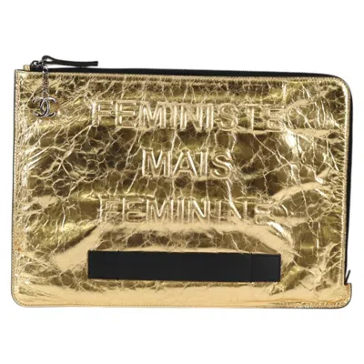Pre-owned Chanel Feminine Pouch Crinkled Leather Gold Leather Clutche & Pouche Bag ()