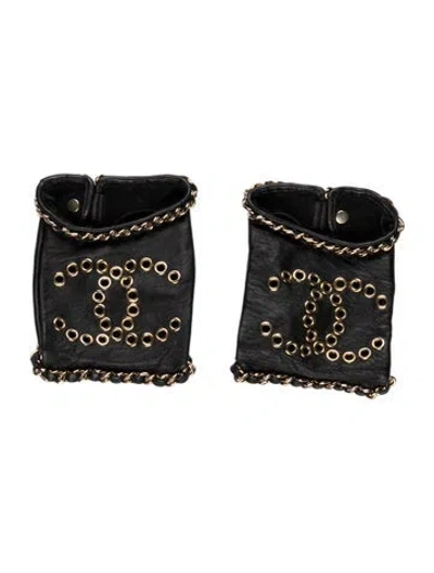 Pre-owned Chanel Fingerless Cc Chain-link Gloves In Black