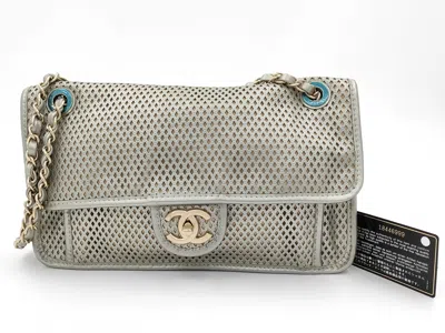 Pre-owned Chanel Flap Bag Grey Leather Handbag ()