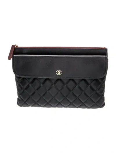 Pre-owned Chanel Flap O-case Clutch In Black