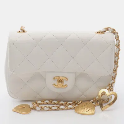 Pre-owned Chanel Flap White Quilted Leather Lambskin Shoulder Bag