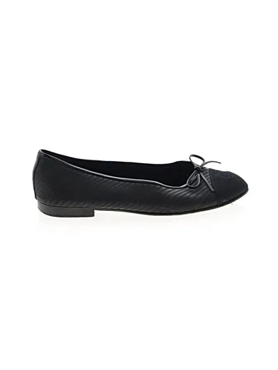 Pre-owned Chanel Flats In Black