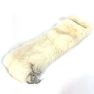 Pre-owned Chanel Fur Bangle () In Multi