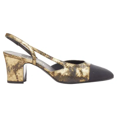 Pre-owned Chanel G Black Calfskinleather Cc Toe Cap Sling Kitten Pumps In Gold