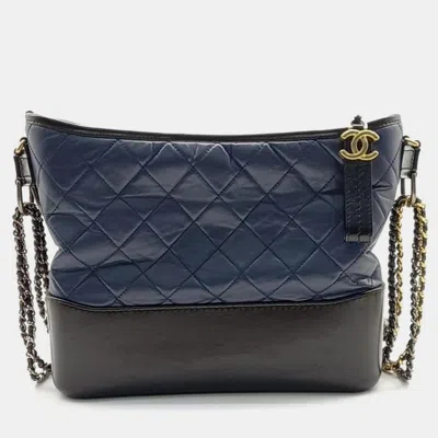 Pre-owned Chanel Gabriel Medium Hobo Bag A93824 In Black