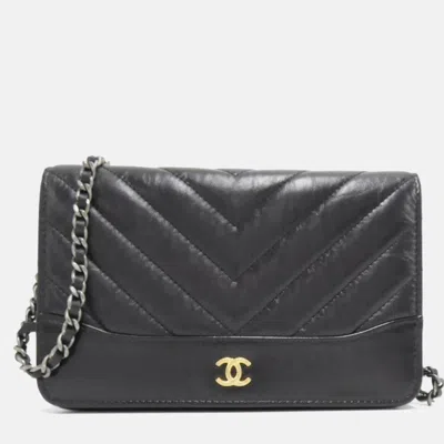 Pre-owned Chanel Gabrielle Chain Wallet In Black