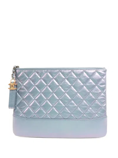 Pre-owned Chanel Gabrielle O-case Cc Turn-lock Quilted Clutch Bag In Blue