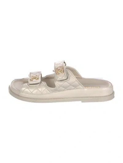 Pre-owned Chanel Gate No. 5 'dad' Interlocking Cc Logo Slides In Neutral