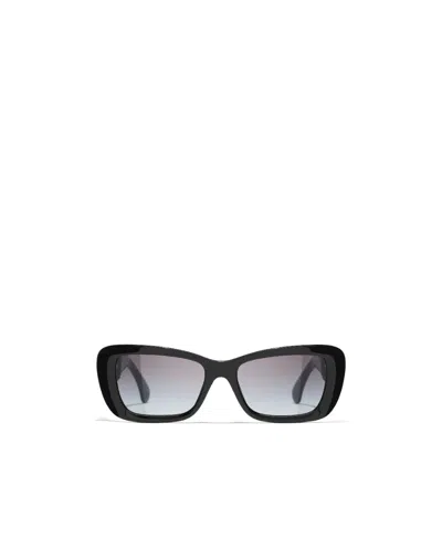 Pre-owned Chanel Geometric Sunglasses In Black