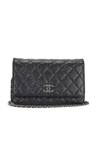 Pre-owned Chanel Glitter Wallet On Chain In Black