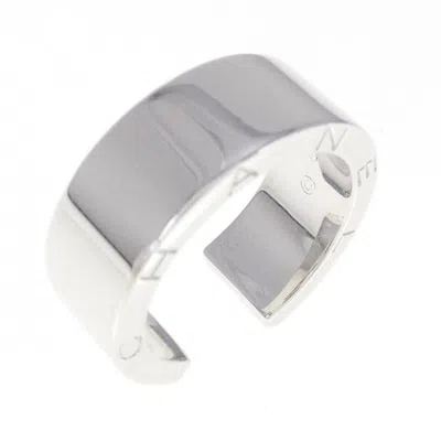 Pre-owned Chanel Gold (18k) Band Ring () In Silver