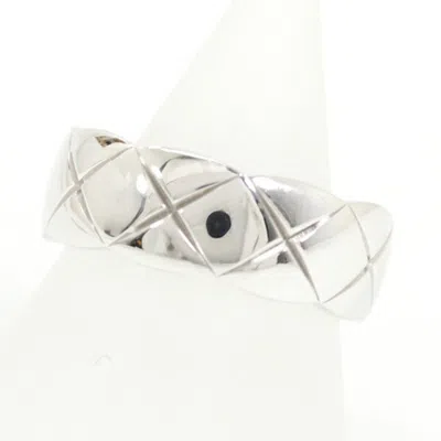 Pre-owned Chanel Gold (18k) Band Ring () In Silver