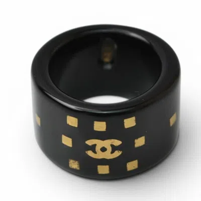 Pre-owned Chanel Gold Black Plastic Band Ring () In Gold, Black