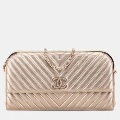 Pre-owned Chanel Gold Cc Chevron Quilted Lambskin Clutch On Chain