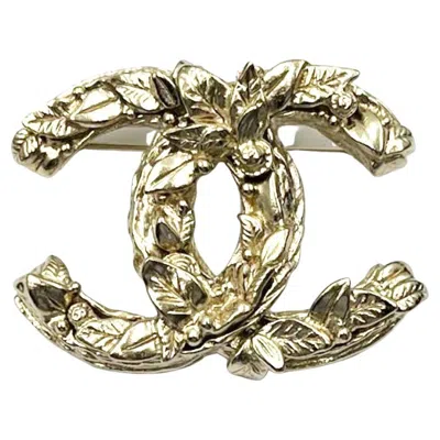 Pre-owned Chanel Gold Cc Golden Leaves Brooch In Multi