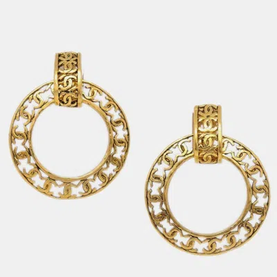 Pre-owned Chanel Gold Dangle Hoop Earrings Clip-on 25