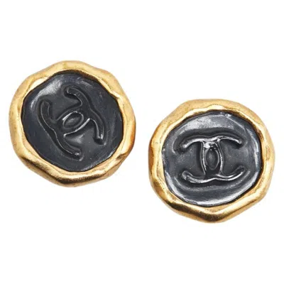 Pre-owned Chanel Gold Gold Plating Plastic Clip Earrings () In Multi