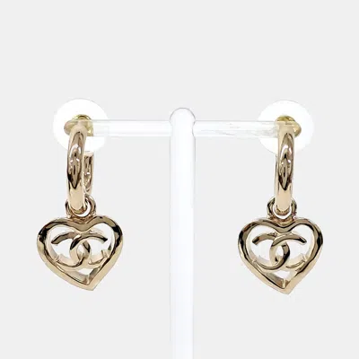 Pre-owned Chanel Gold Heart Earrings