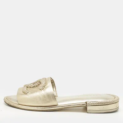 Pre-owned Chanel Gold Leather Cc Flat Slides Size 38.5