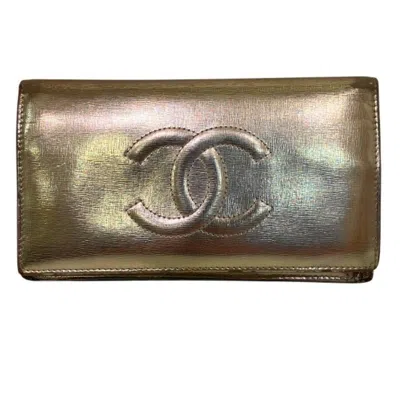Pre-owned Chanel Gold Leather Long Wallet (bi-fold) ()