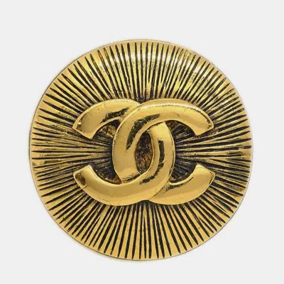 Pre-owned Chanel Gold Medallion Brooch Pin
