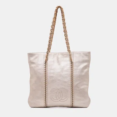 Pre-owned Chanel Gold Metallic Goatskin Luxe Ligne Tote
