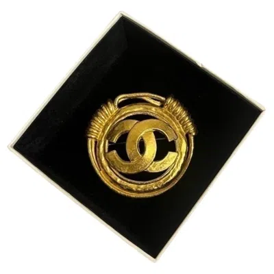 Pre-owned Chanel Gold Oval Cc Vintage Pin Brooch In Multiple