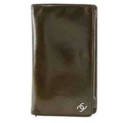 Pre-owned Chanel Gold Patent Leather Coin Purse/coin Case ()