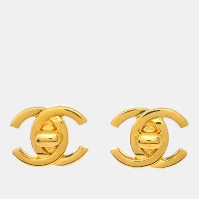 Pre-owned Chanel Cc Turnlock Earrings Clip-on Gold Large