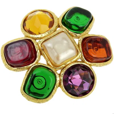 Pre-owned Chanel Gold Plated Gripoix Brooch