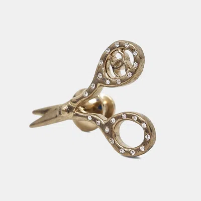 Pre-owned Chanel Gold Plated Metal Brooch In Multi