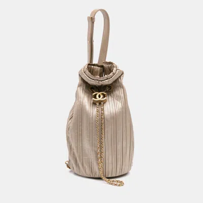Pre-owned Chanel Gold Small Metallic Calfskin Coco Pleats Drawstring Backpack
