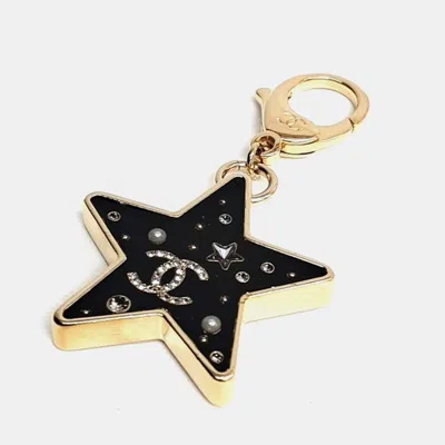 Pre-owned Chanel Gold Tone Metal Star Keyring In Multi