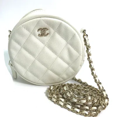Pre-owned Chanel Gold White Grained Calfskin Pochette Shoulder Bag () In Multi