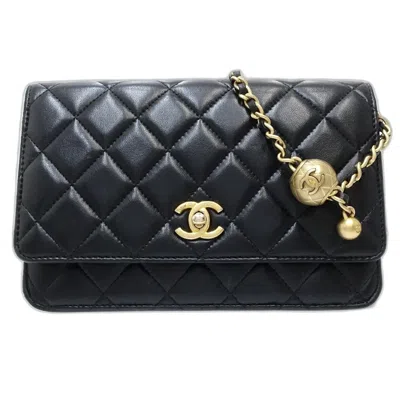 Pre-owned Chanel Grained Calfskin Chain/shoulder Wallet () In Black