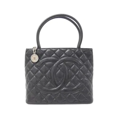 Pre-owned Chanel Grained Calfskin Handbag () In Black
