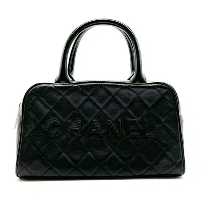 Pre-owned Chanel Grained Calfskin Handbag () In Black