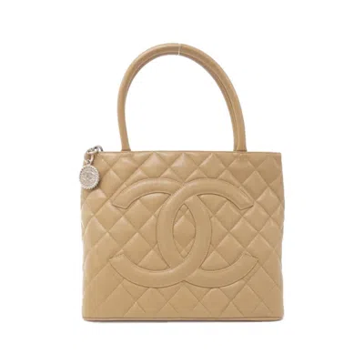 Pre-owned Chanel Grained Calfskin Handbag () In Sand