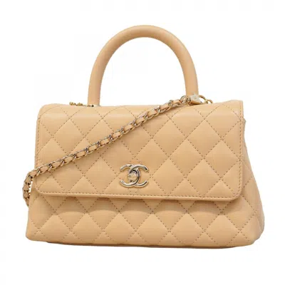 Pre-owned Chanel Grained Calfskin Handbag () In Sand