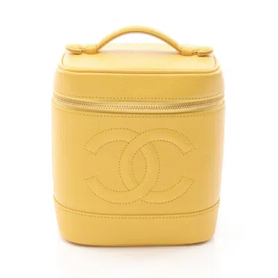Pre-owned Chanel Grained Calfskin Handbag () In Yellow