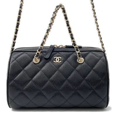 Pre-owned Chanel Grained Calfskin Handbag Shoulder Bag () In Black