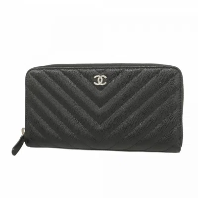 Pre-owned Chanel Grained Calfskin Long Wallet (bi-fold) () In Black